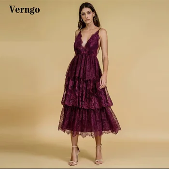 Verngo Тъмно-лилави рокли за бала с дължина миди с пищна дантела на спагети презрамки, трапециевидная на много нива пола, вечерна рокля с V-образно деколте отзад дамски рокли за булката
