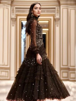 Дизайнер 2023, жена в елегантна вечерна рокля, есенна бродерия с пайети, черна дълга рокля за официални събития, мода, реколта, прекрасна