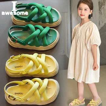Нови модни сандали за момичета, корейската версия, детска плажна обувки с мека подметка, сандали с препратка джапанки за малките момичета Могат да се използват като тапочек